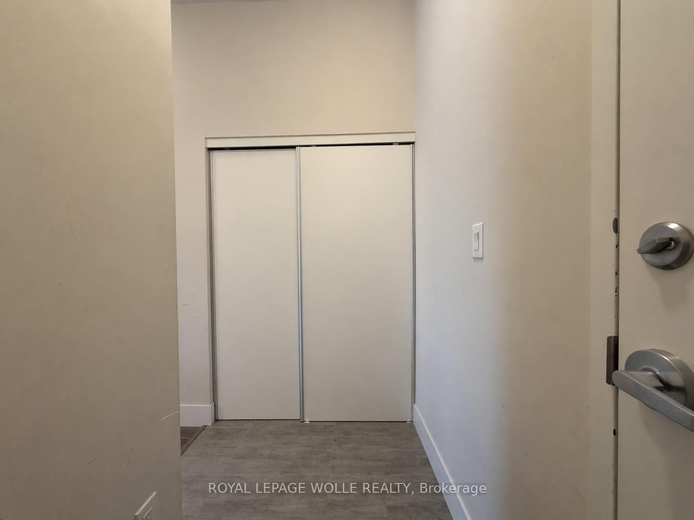 253 Albert Street, Unit 215 - Photo 4