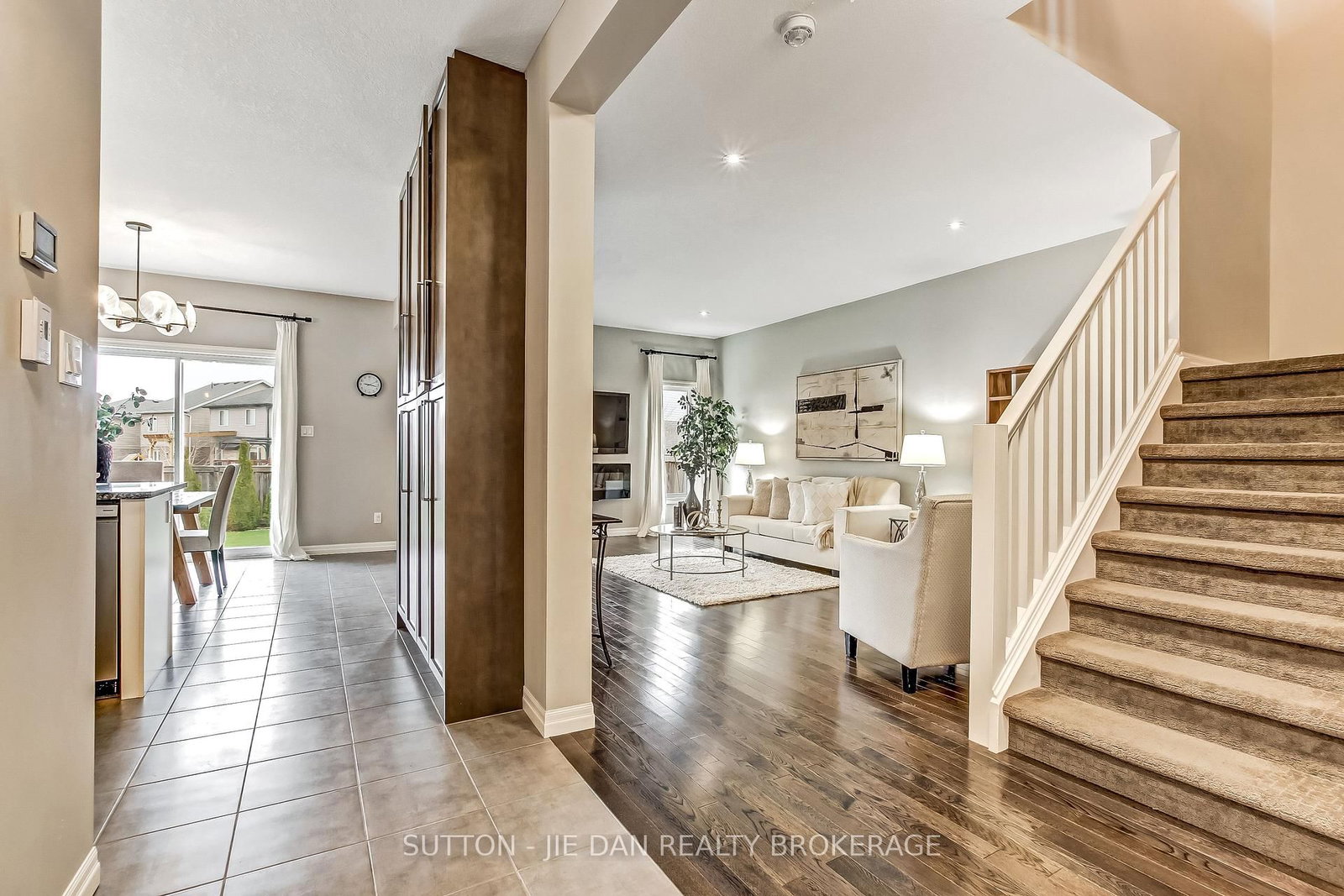 Detached House for sale at 2722 TOKALA Trail, London North, Ontario, N6G 0L6 - North S - MLS: X13016208