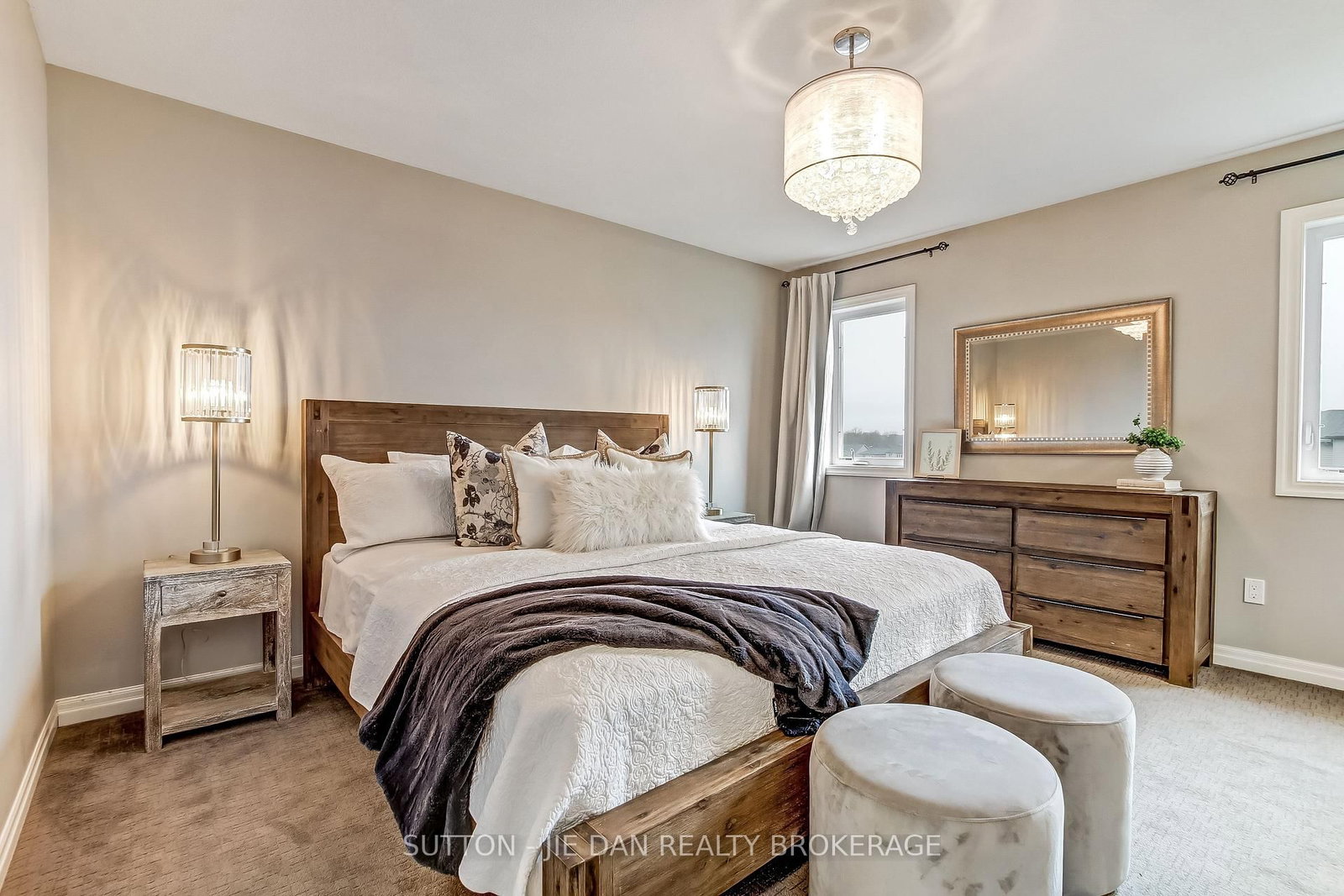 Detached House for sale at 2722 TOKALA Trail, London North, Ontario, N6G 0L6 - North S - MLS: X13016208