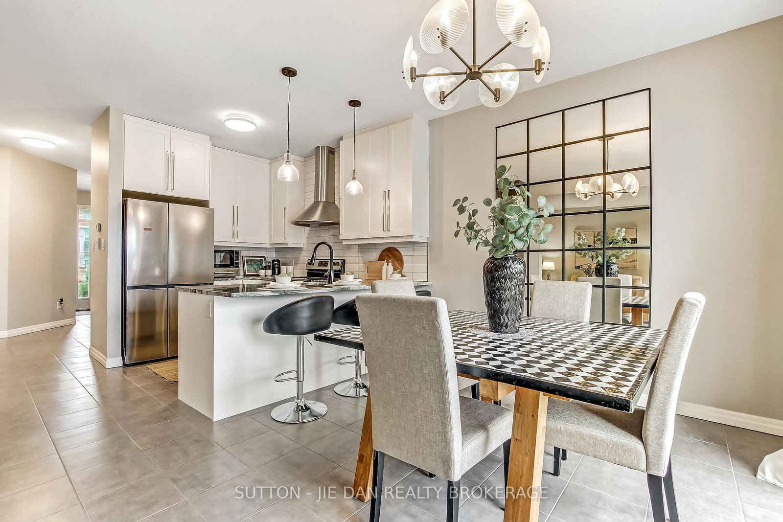 Detached House for sale at 2722 TOKALA Trail, London North, Ontario, N6G 0L6 - North S - MLS: X13016208