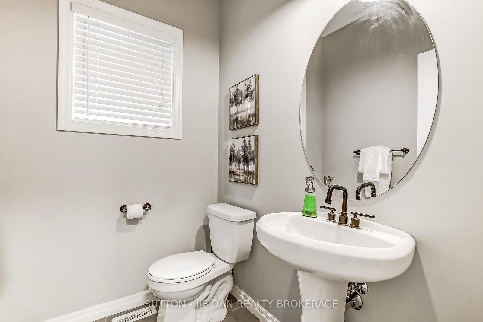 Detached House for sale at 2722 TOKALA Trail, London North, Ontario, N6G 0L6 - North S - MLS: X13016208