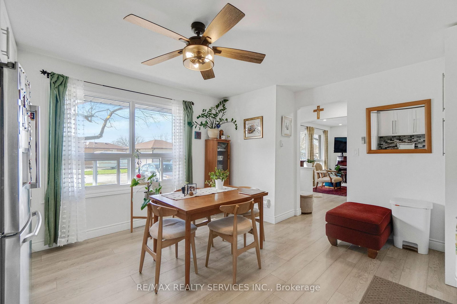 402 Elizabeth Street, Unit 2 - Photo 13