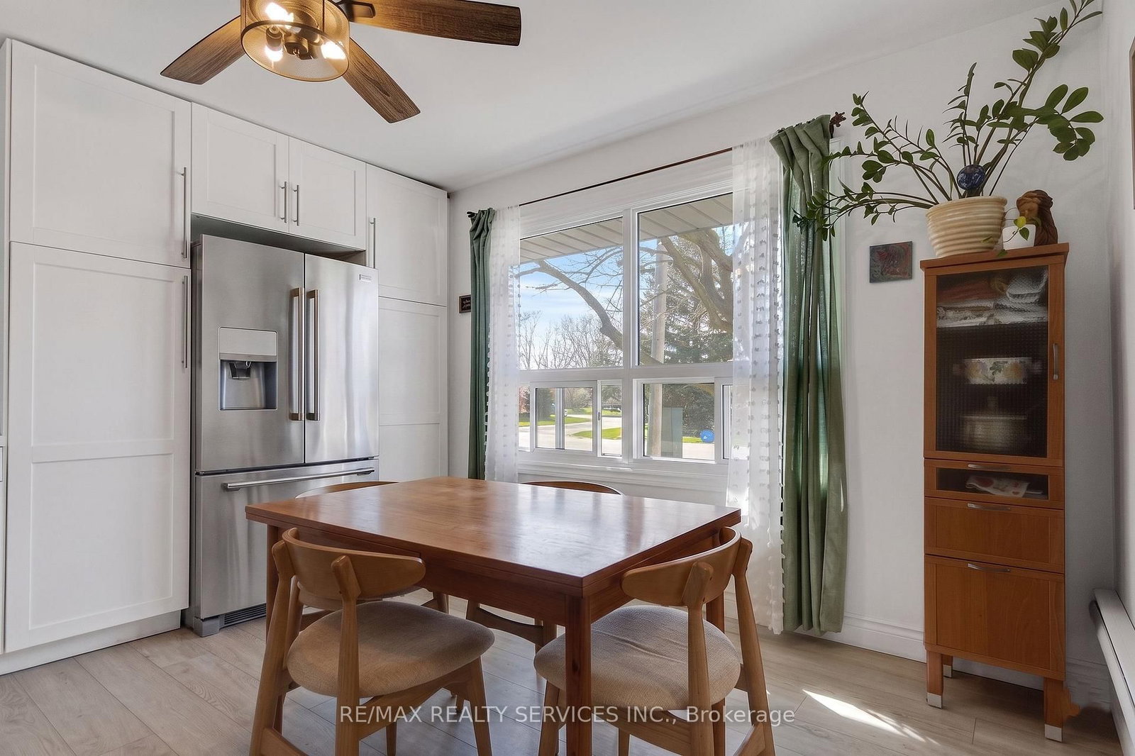 402 Elizabeth Street, Unit 2 - Photo 14