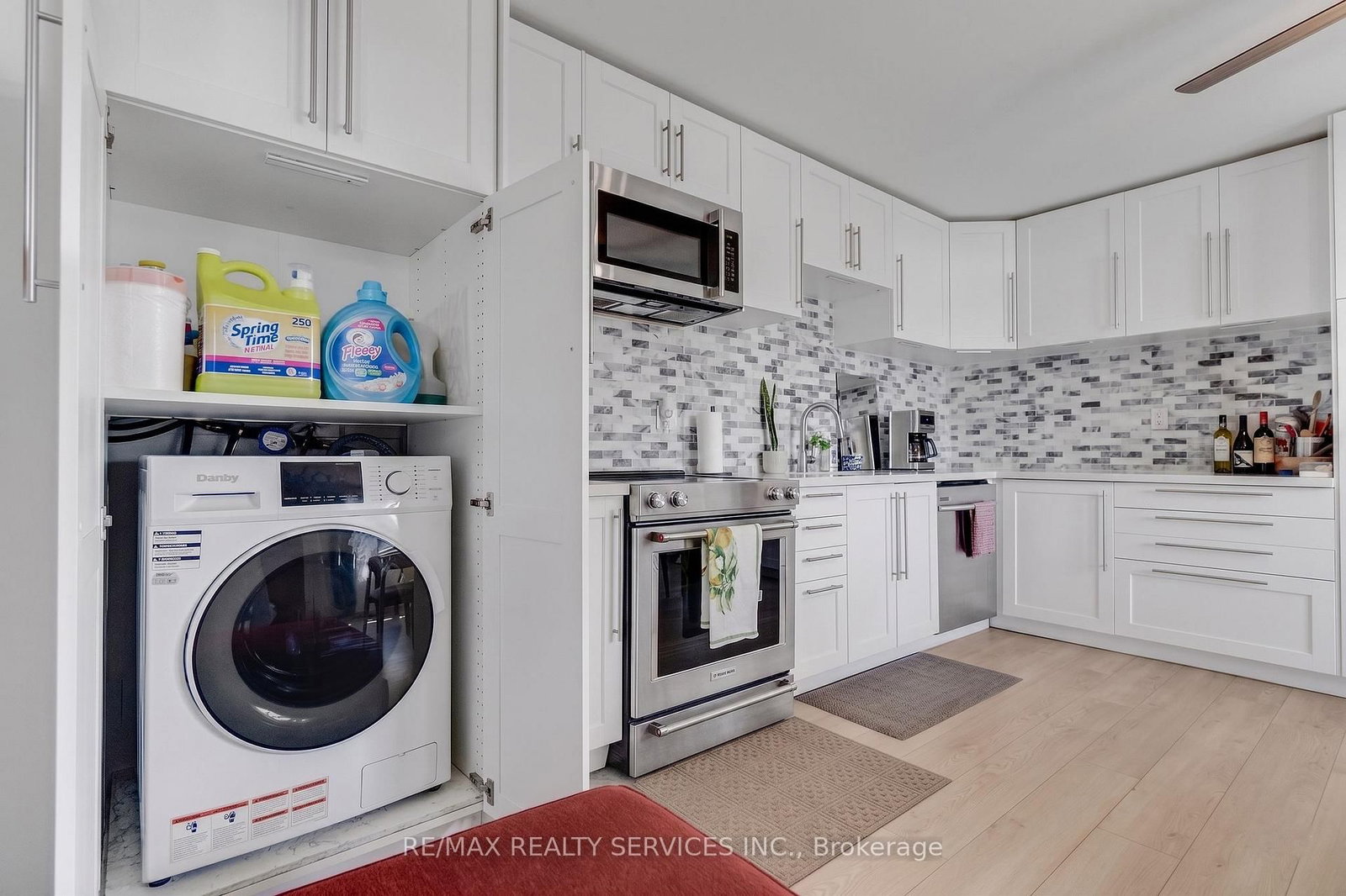 402 Elizabeth Street, Unit 2 - Photo 15