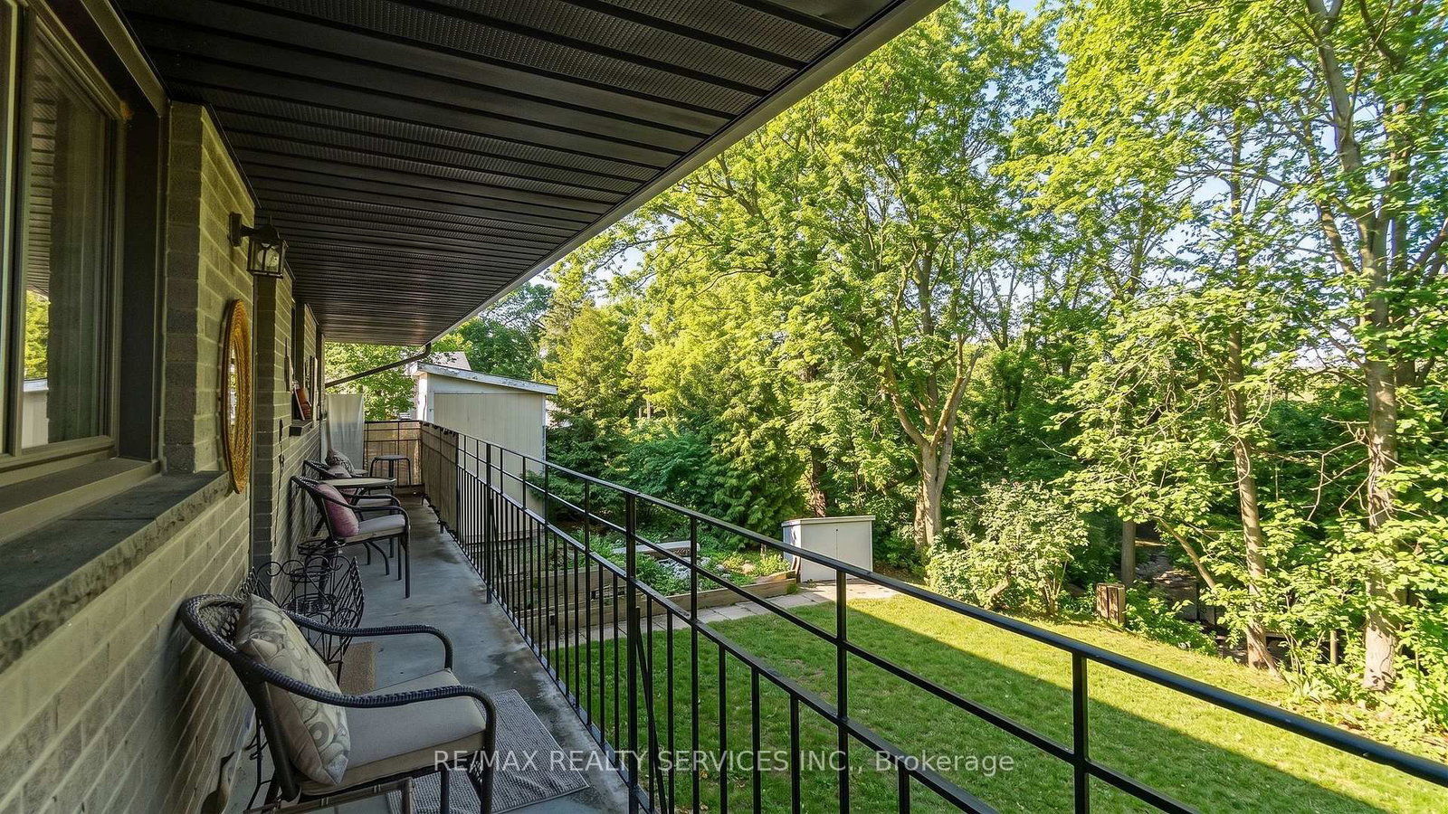 402 Elizabeth Street, Unit 2 - Photo 26