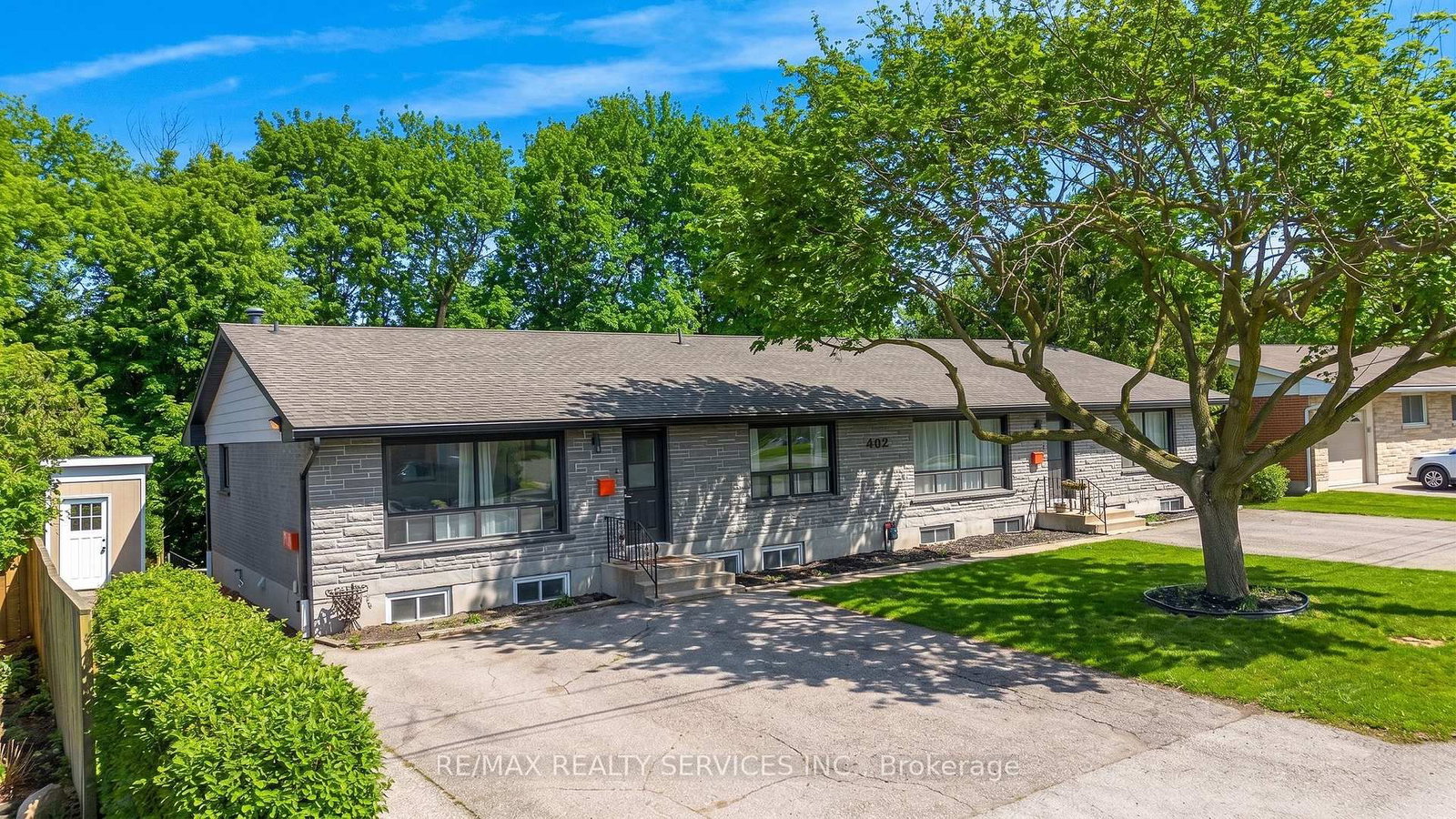 402 Elizabeth Street, Unit 2 - Photo 29