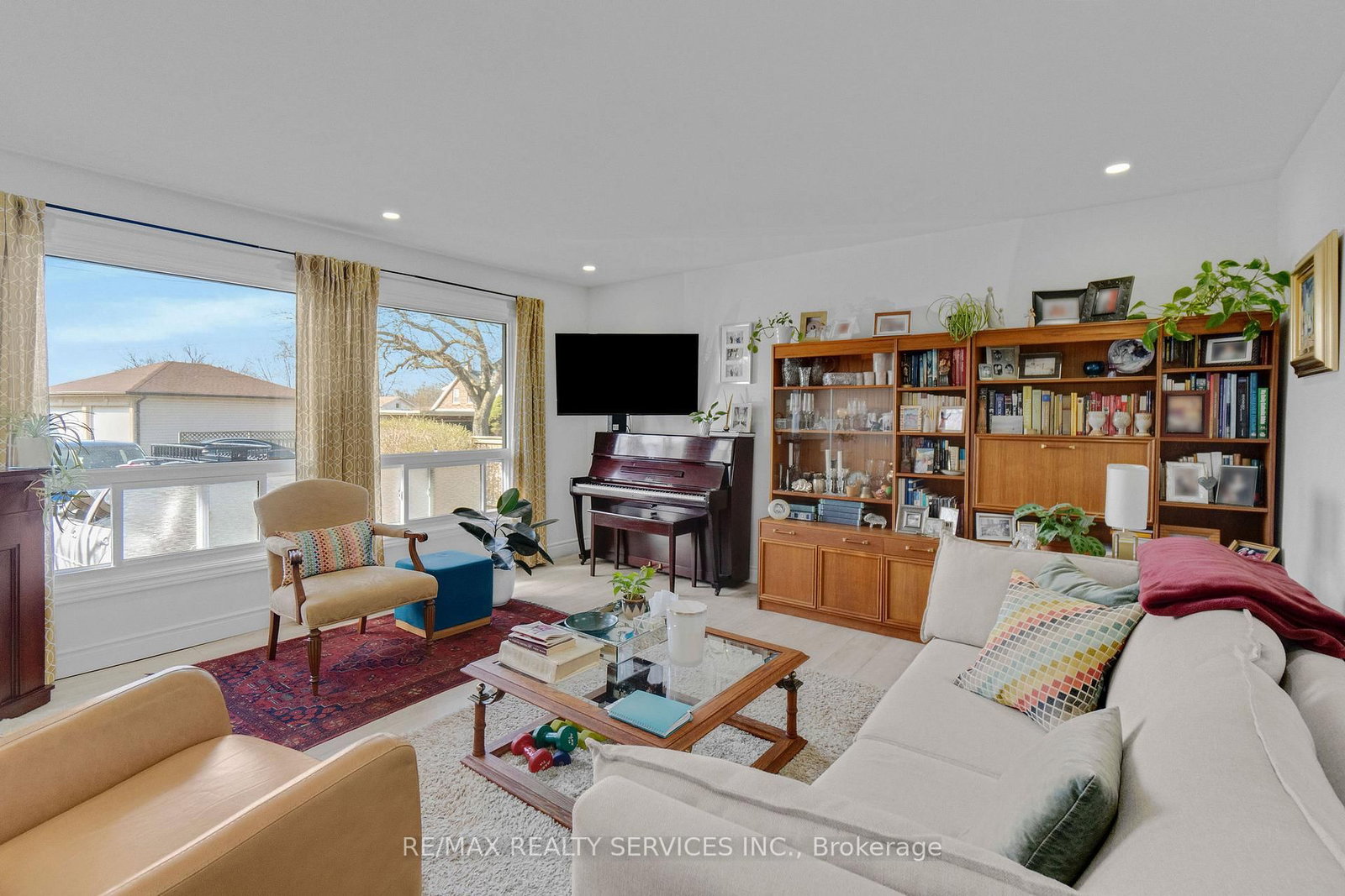 402 Elizabeth Street, Unit 2 - Photo 6