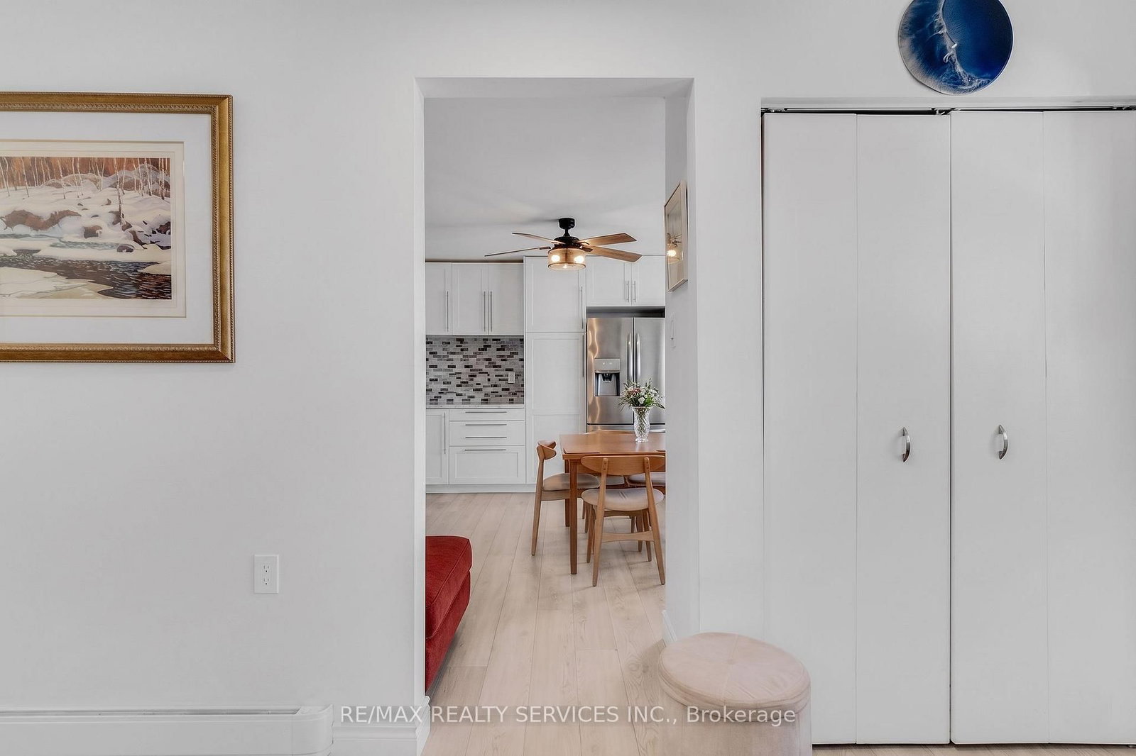 402 Elizabeth Street, Unit 2 - Photo 9