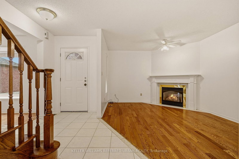 90 Lynette Dr, Hamilton, L9B 2M5 | Image 3