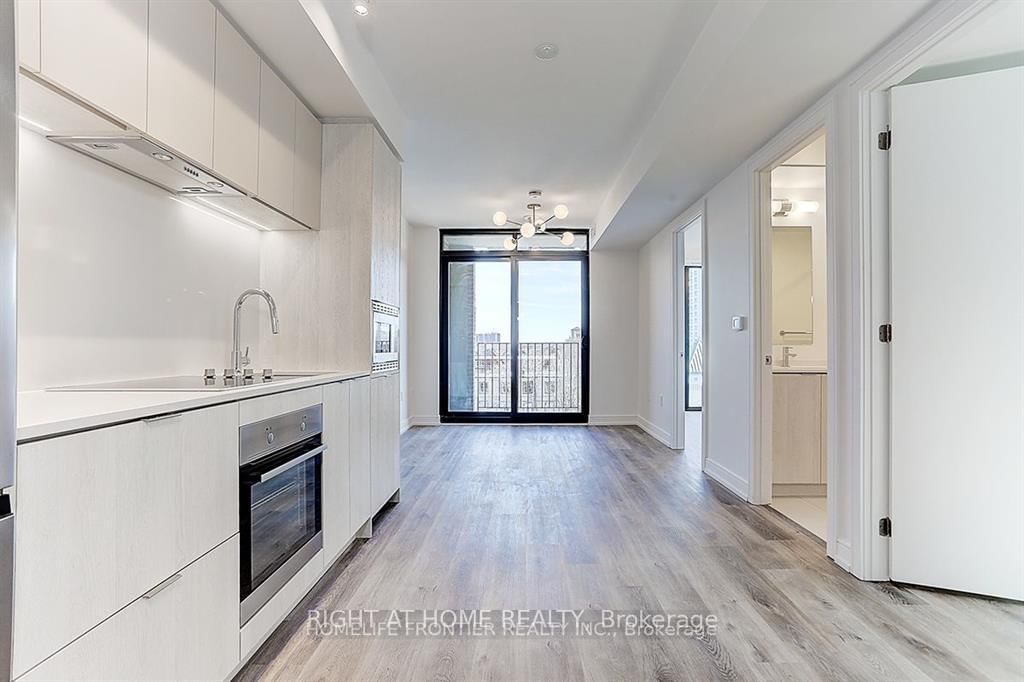 1 Jarvis Street, Unit 433 - Photo 2