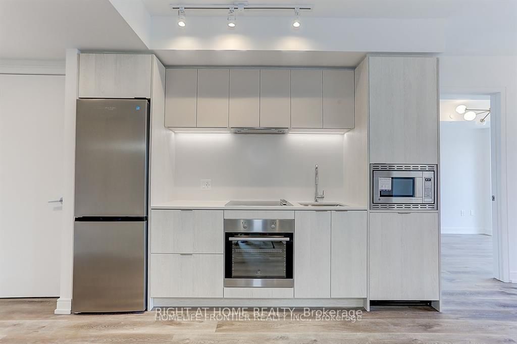 1 Jarvis Street, Unit 433 - Photo 6