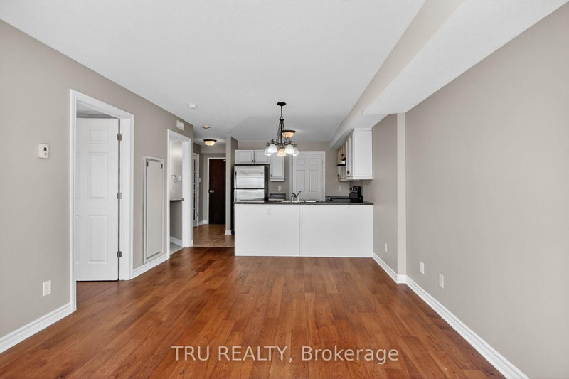 398 Van Buren St photo 5