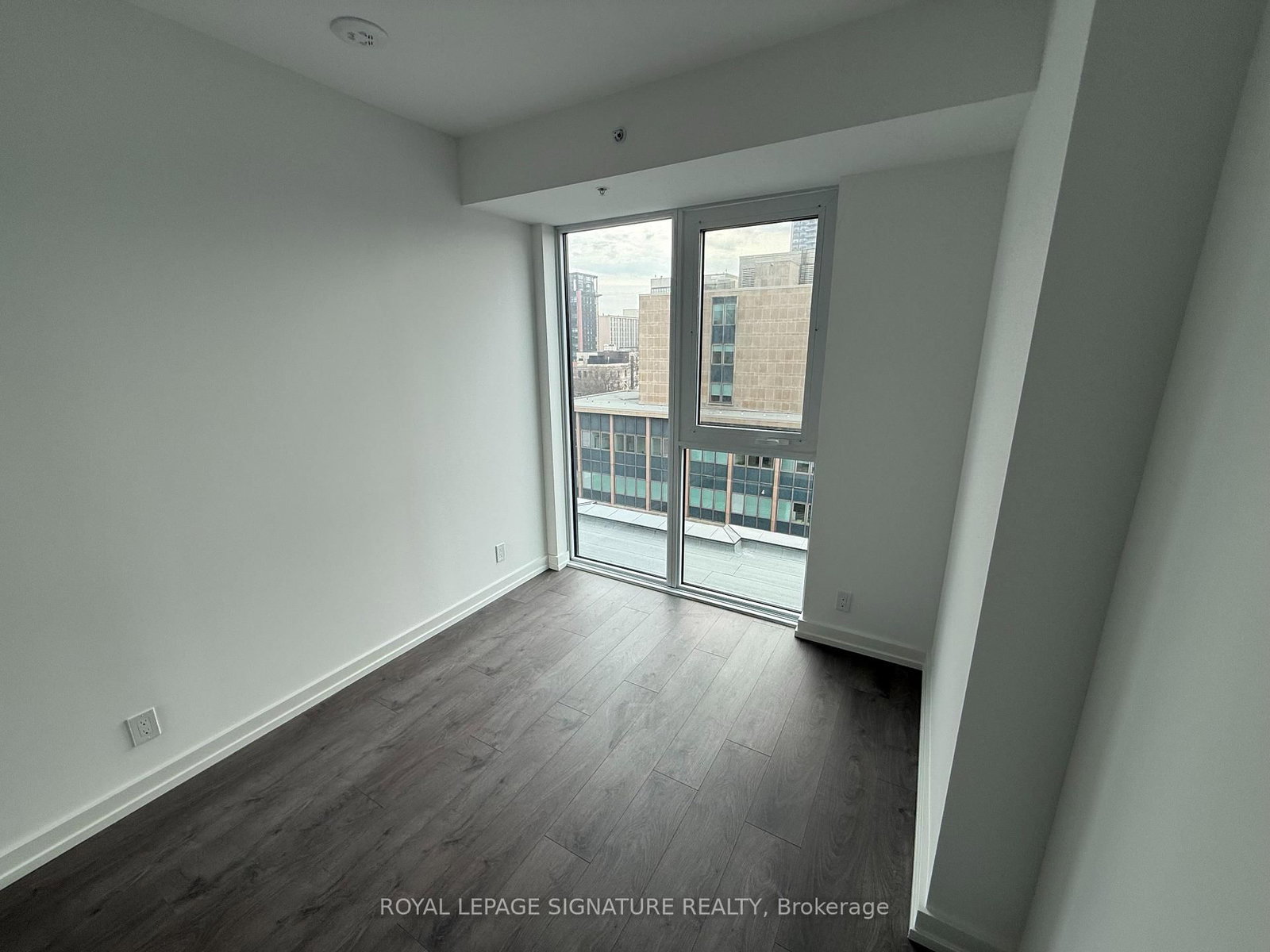 75 James Street S, Unit 615 - Photo 10