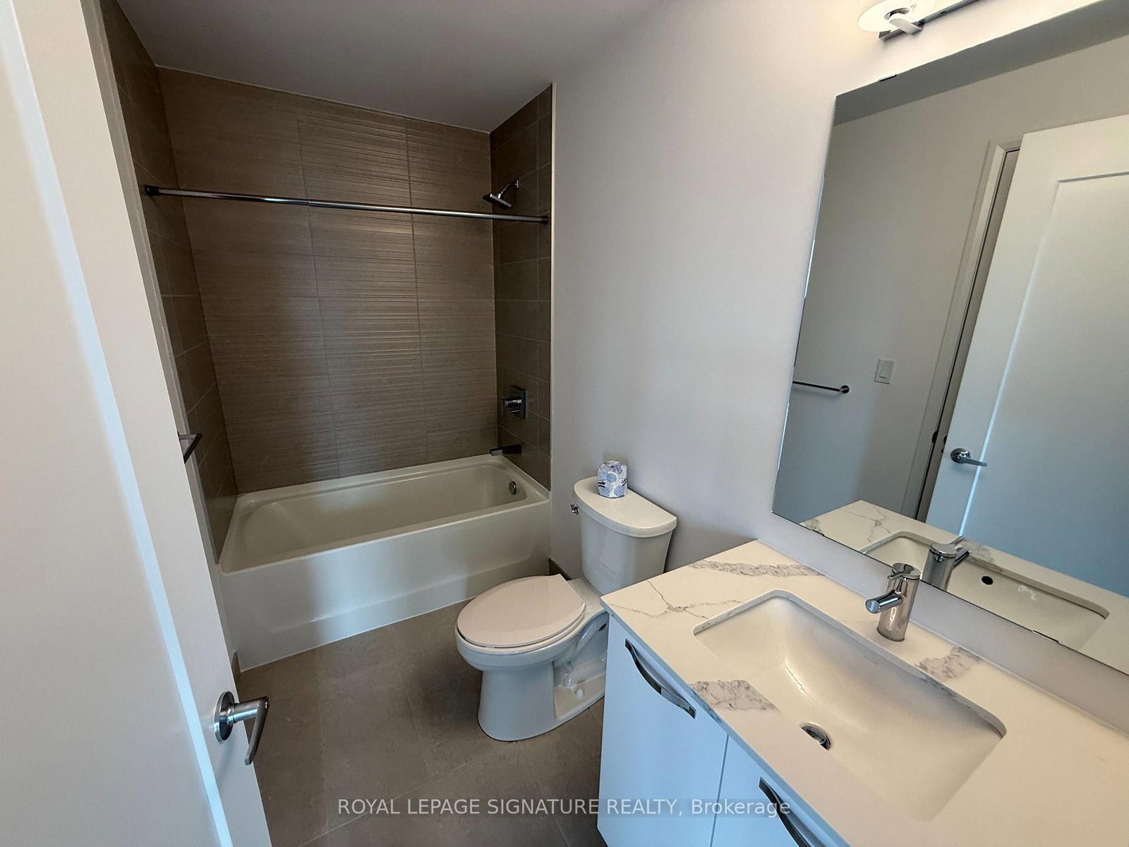 75 James Street S, Unit 615 - Photo 11