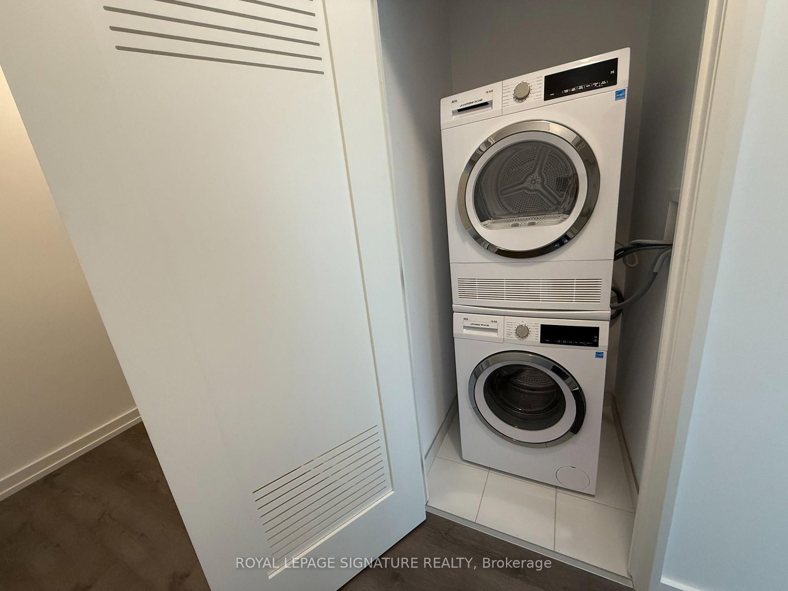 75 James Street S, Unit 615 - Photo 12