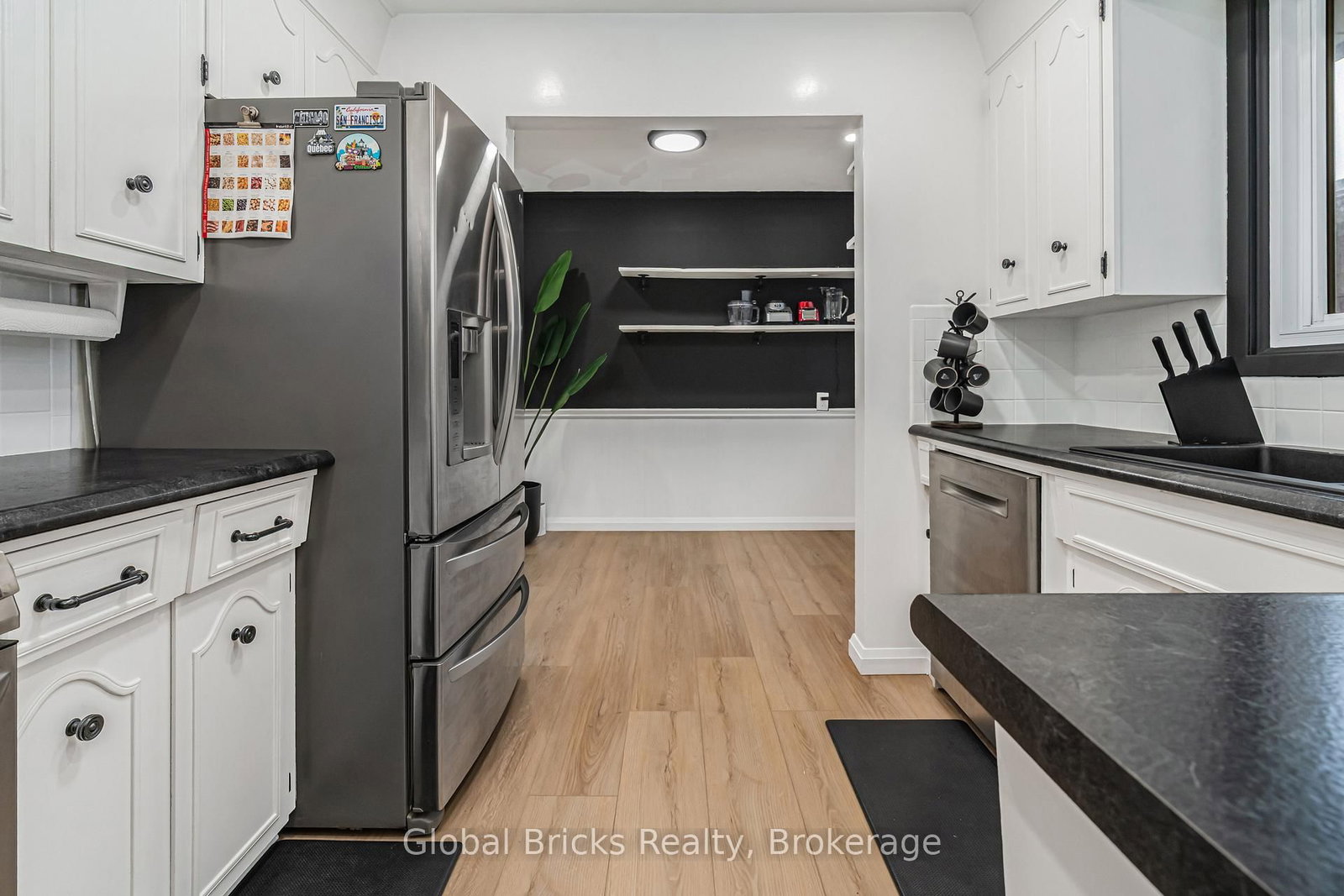 5780 Theresa Street - Photo 13