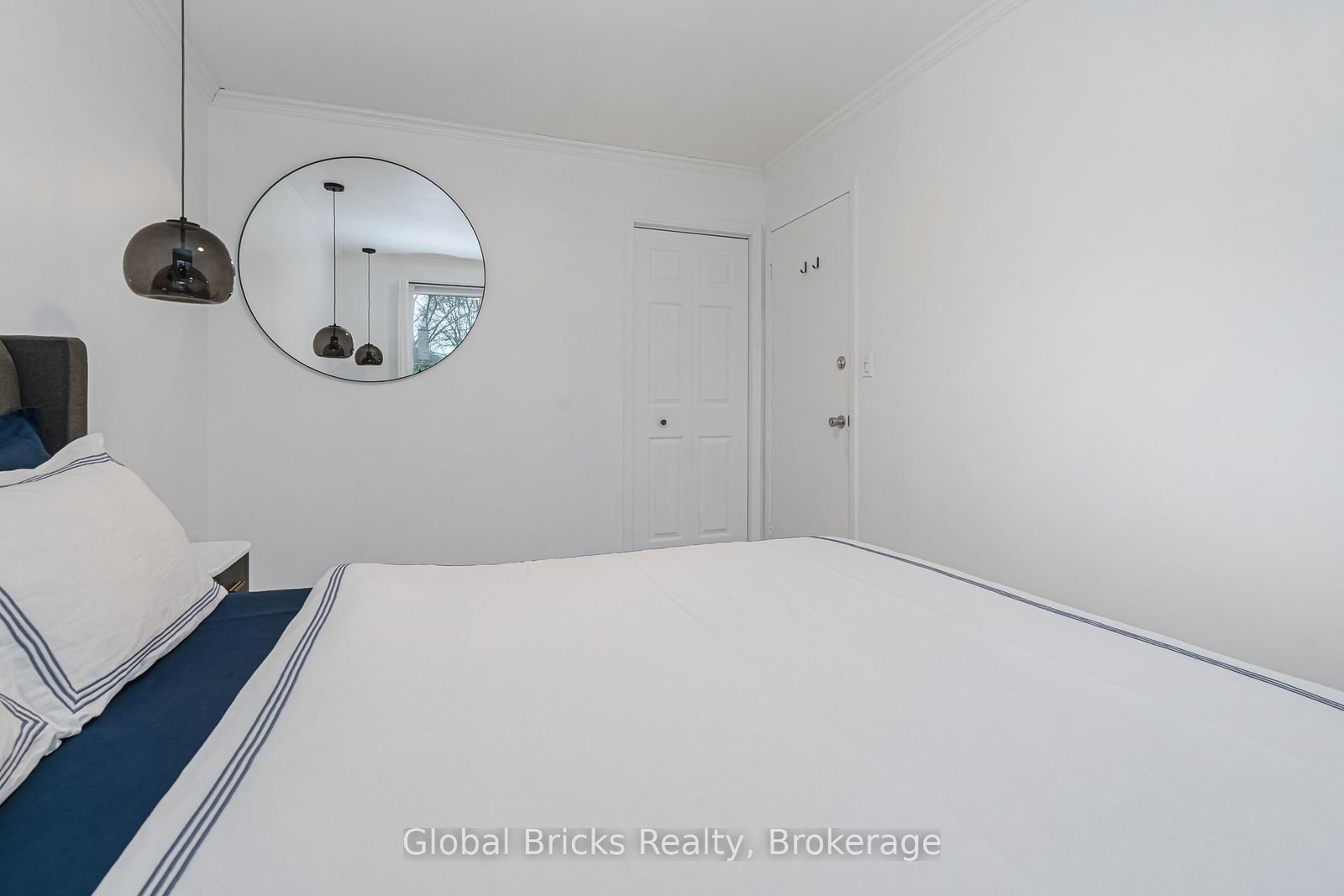 5780 Theresa Street - Photo 26