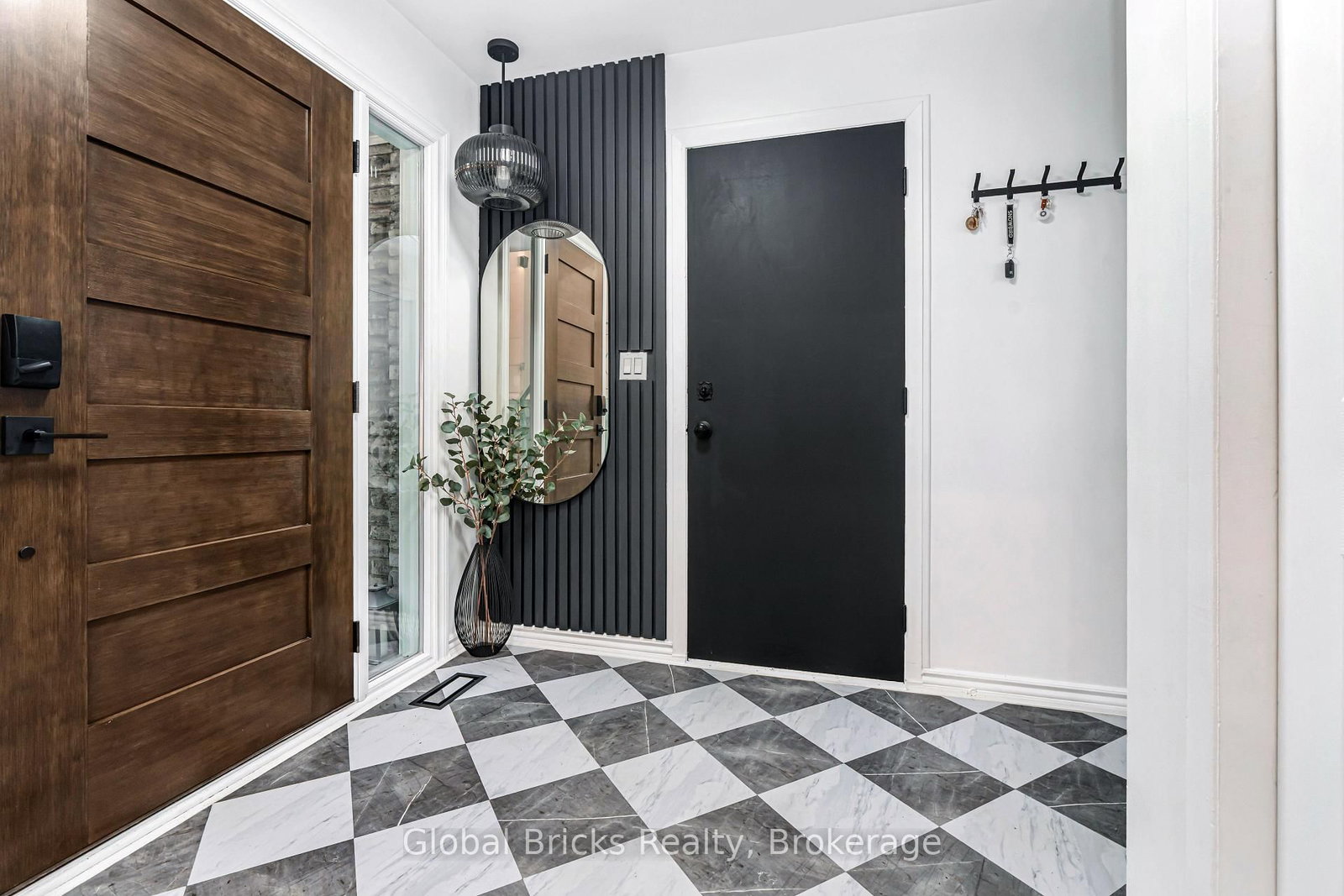 5780 Theresa Street - Photo 5