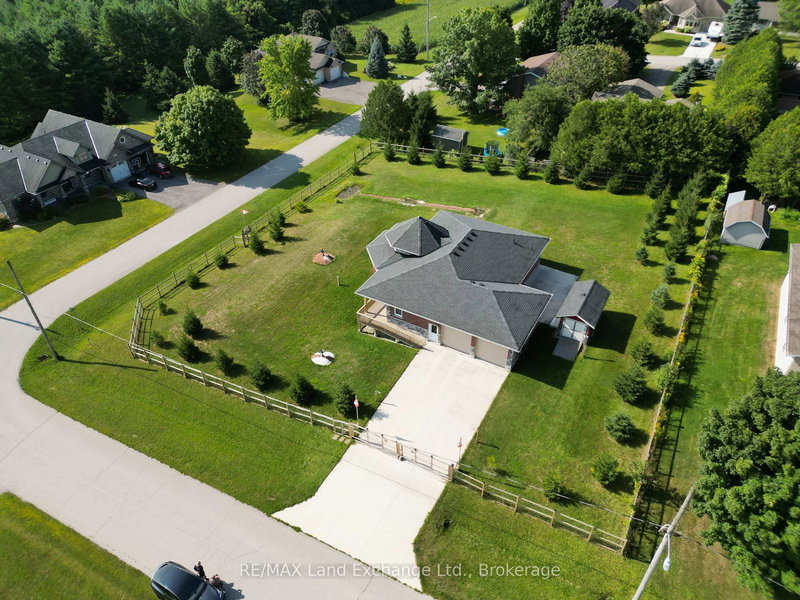 39 McCrea St, Morris Turnberry, N0G 1E0 | Image 2