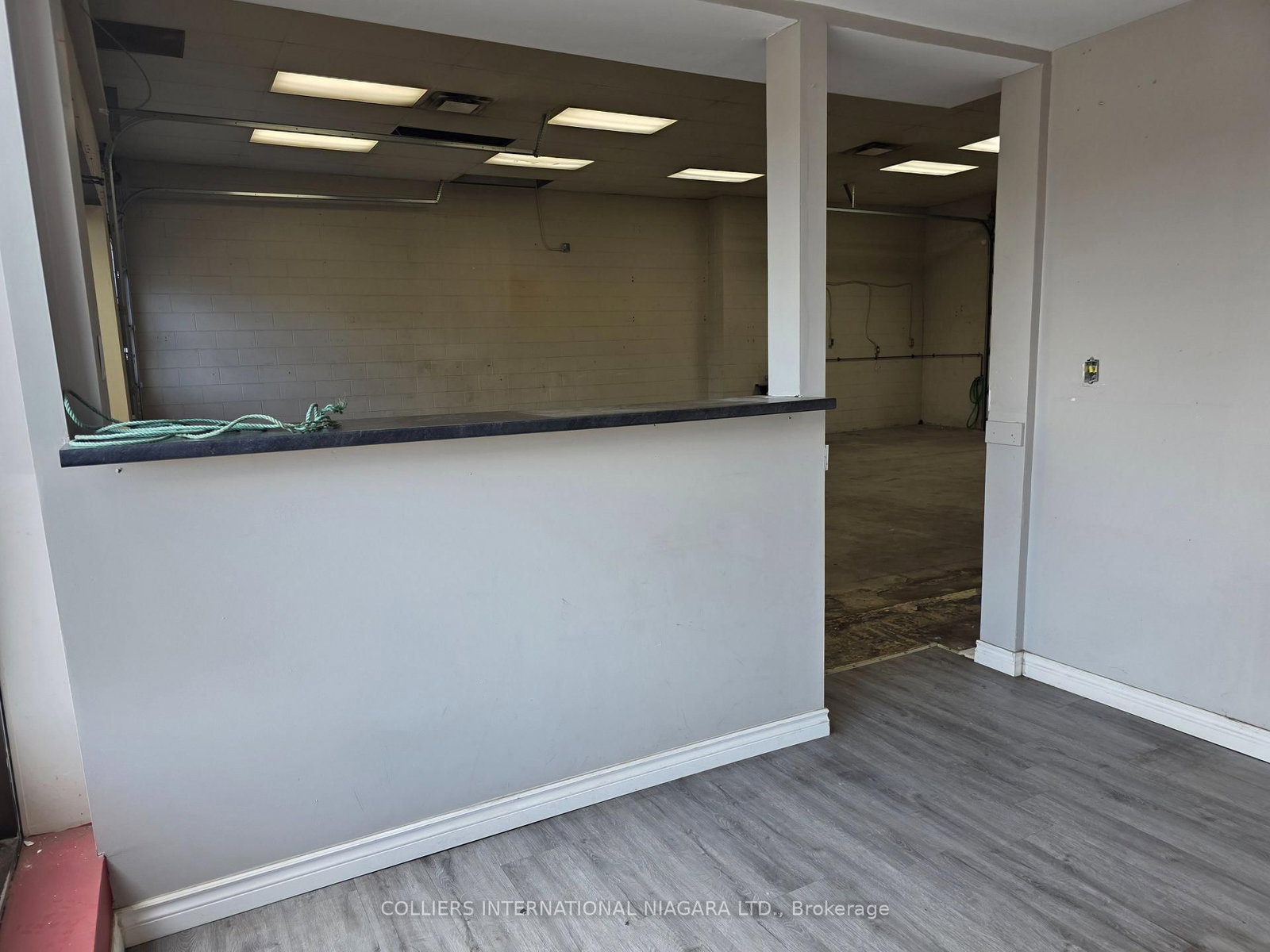 455 Merritt Street W, Unit 3 - Photo 6