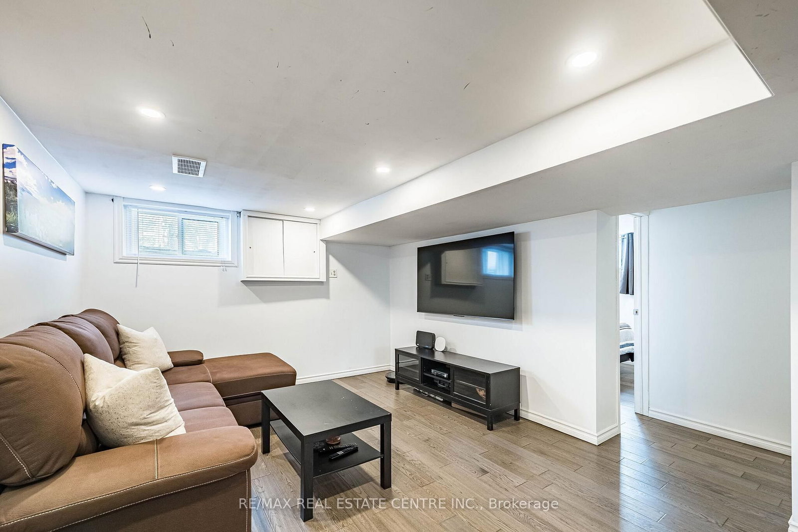 40 Ellis Crescent N - Photo 26