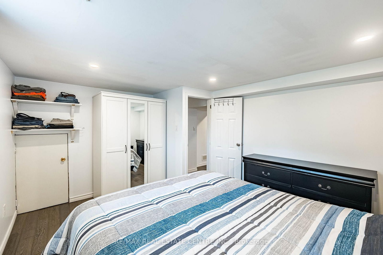 40 Ellis Crescent N - Photo 35