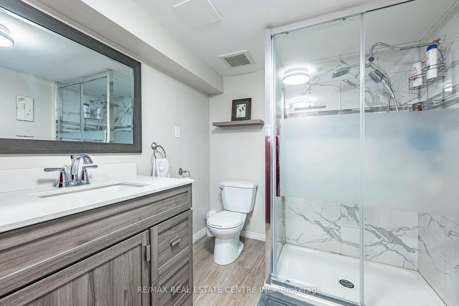 40 Ellis Crescent N - Photo 37