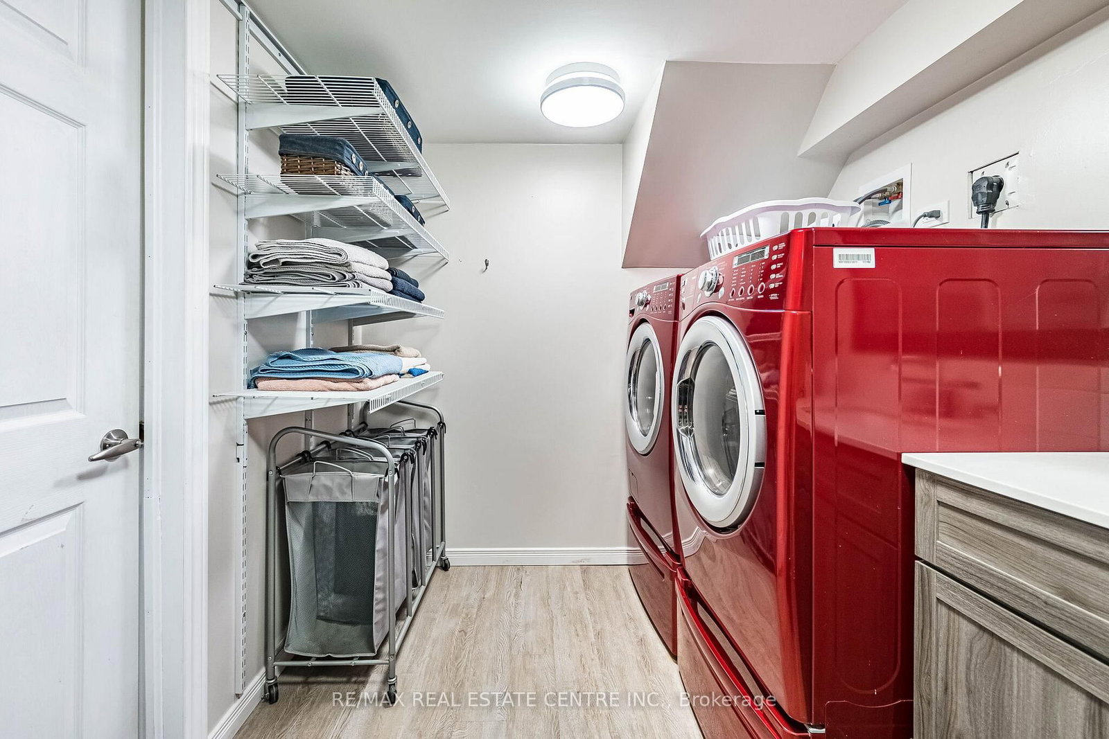 40 Ellis Crescent N - Photo 39