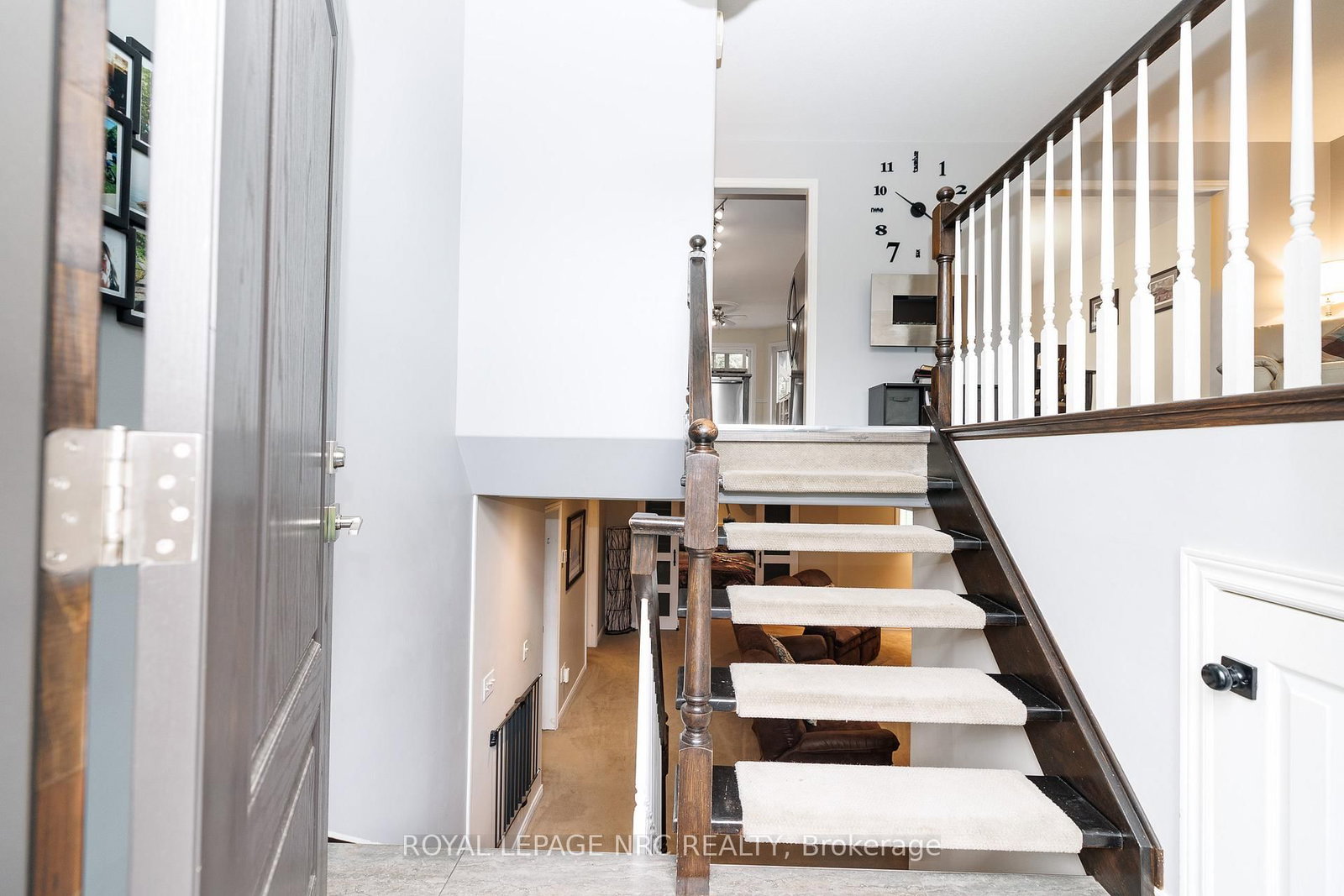 2343 JESSIE Crescent - Photo 10