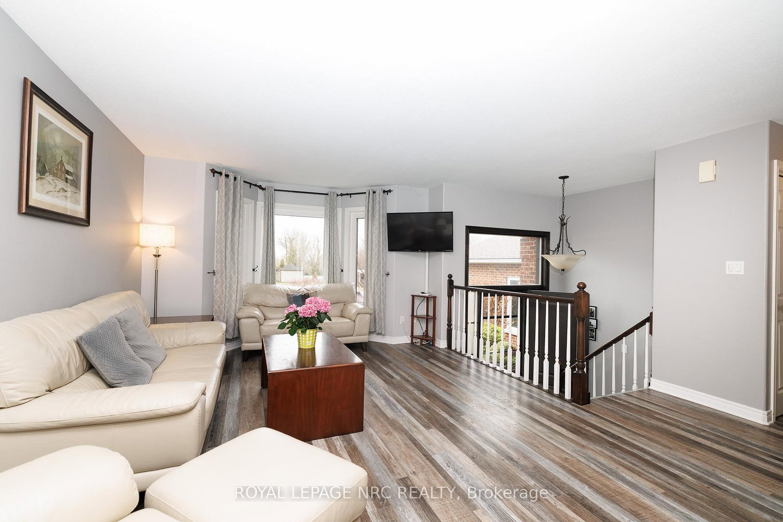 2343 JESSIE Crescent - Photo 13