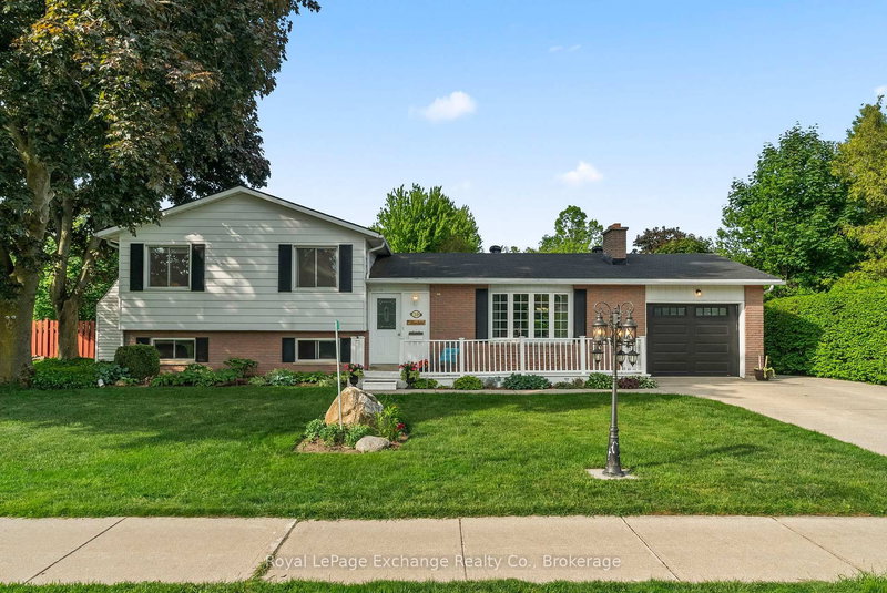 39 Maccaskill Rd, Kincardine, N2Z 1J1 | Image 2