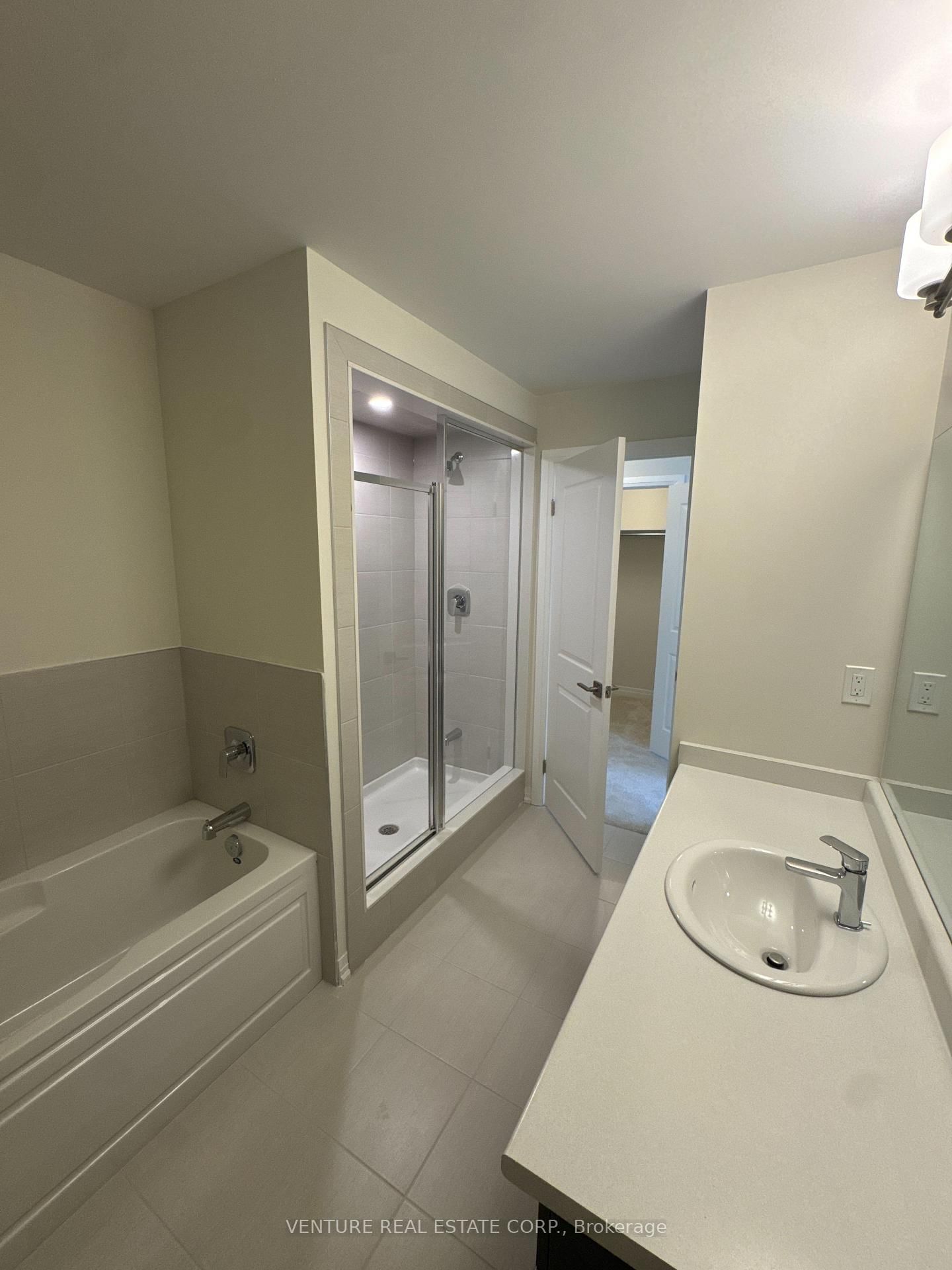 660 Colborne Street W, Unit C-12 - Photo 17