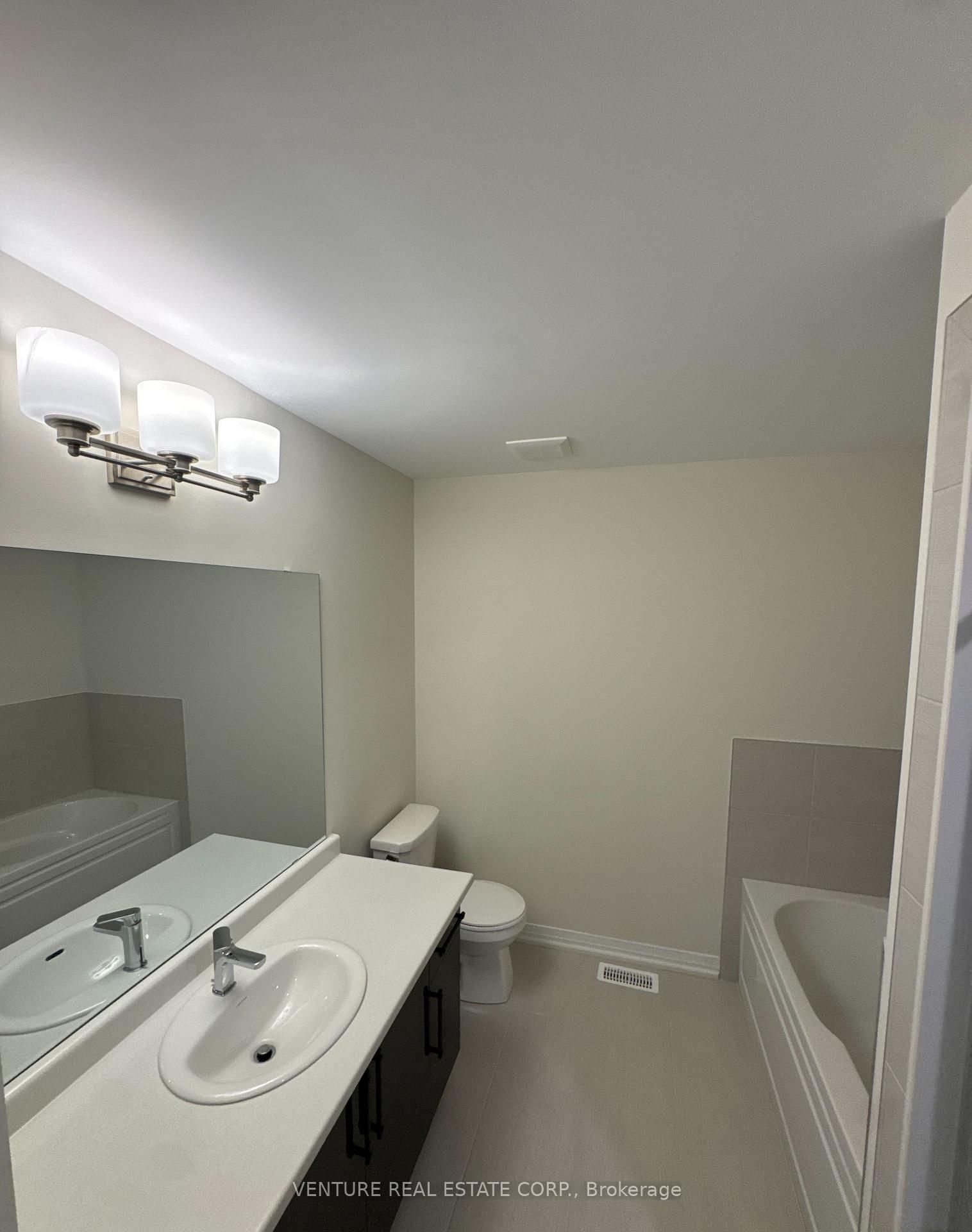 660 Colborne Street W, Unit C-12 - Photo 18