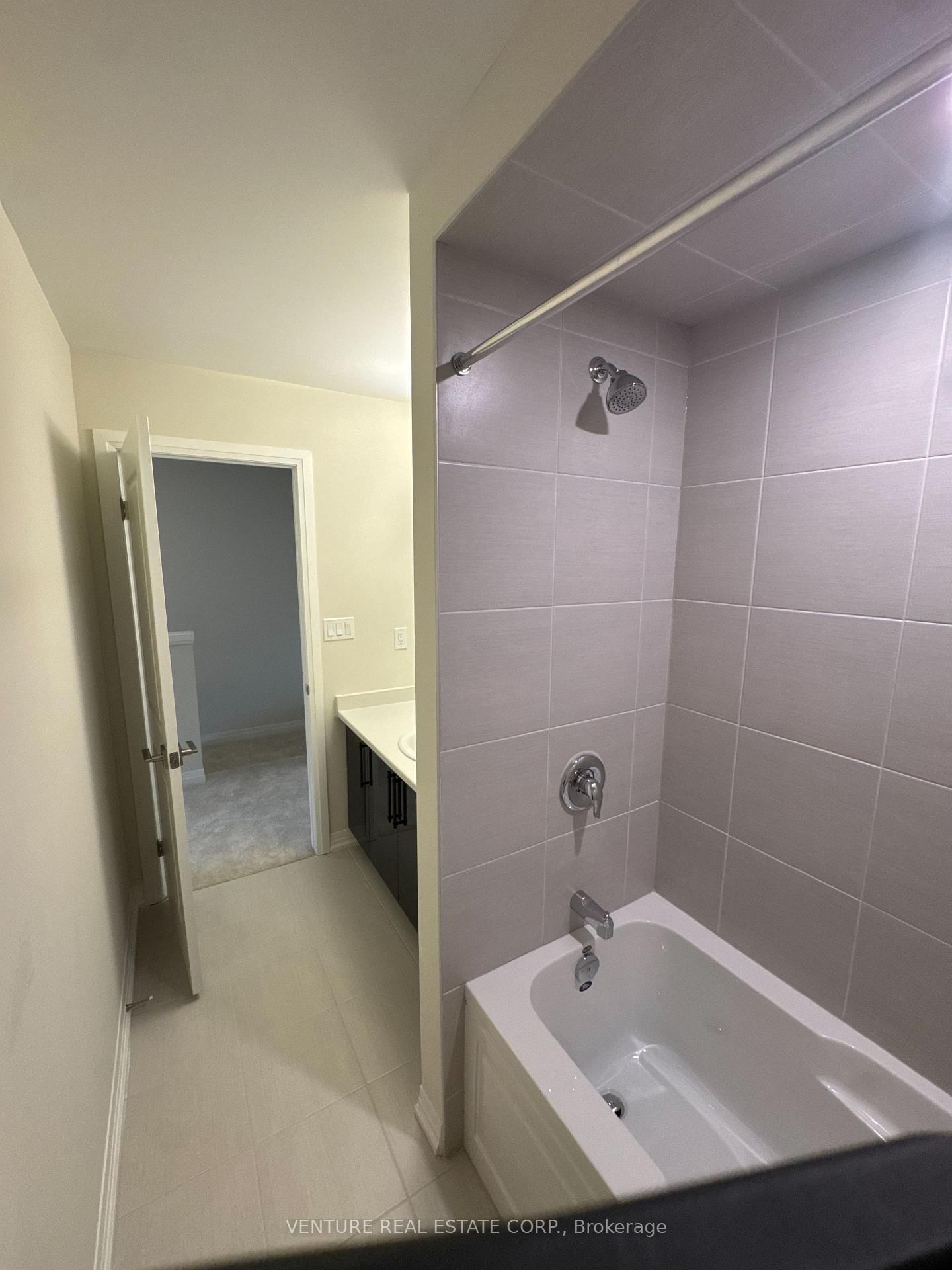 660 Colborne Street W, Unit C-12 - Photo 23