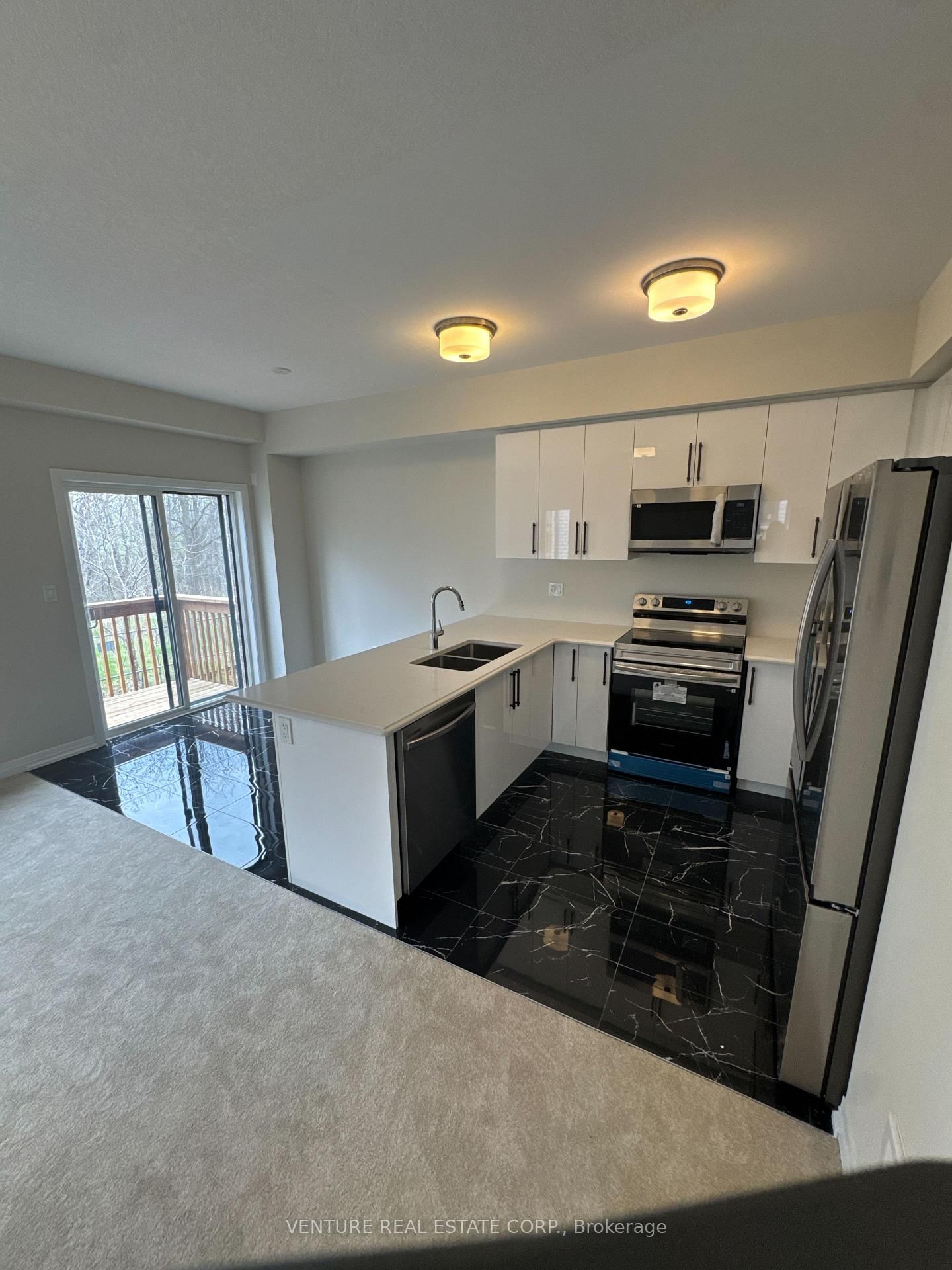 660 Colborne Street W, Unit C-12 - Photo 7