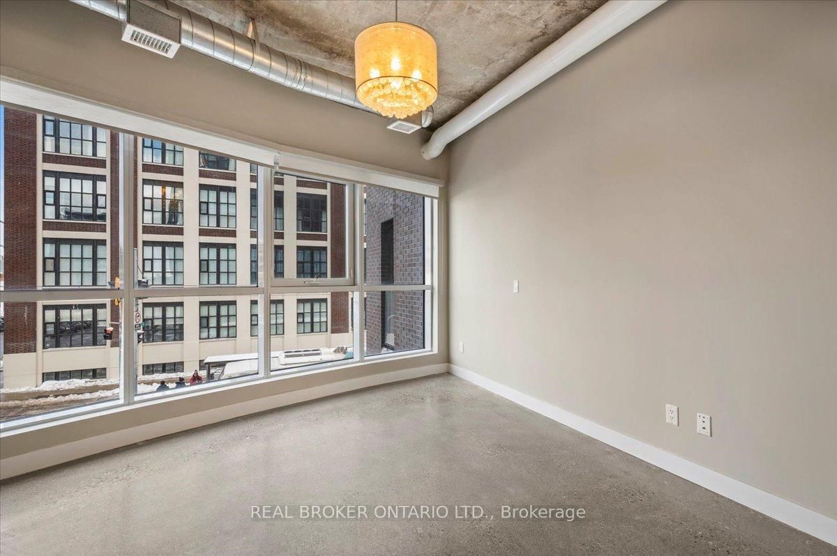 1 VICTORIA Street S, Unit 203 - Photo 16