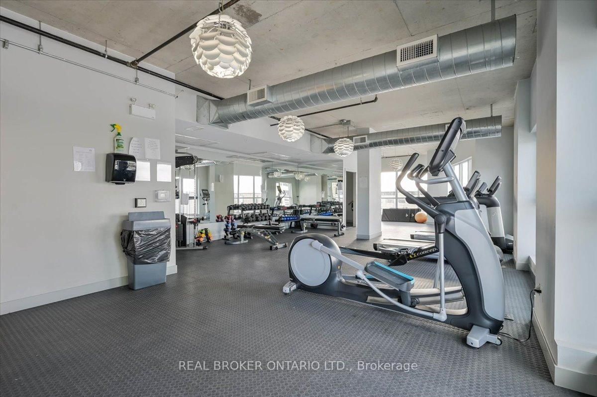 1 VICTORIA Street S, Unit 203 - Photo 26