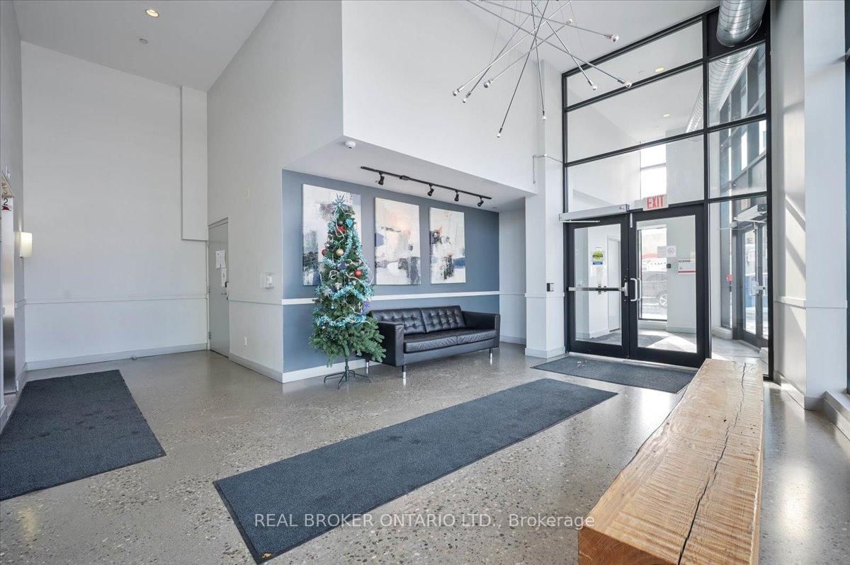 1 VICTORIA Street S, Unit 203 - Photo 4