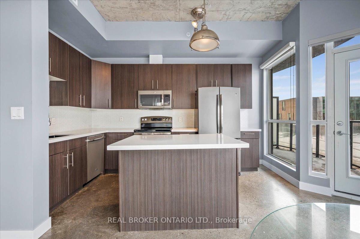 1 VICTORIA Street S, Unit 203 - Photo 9