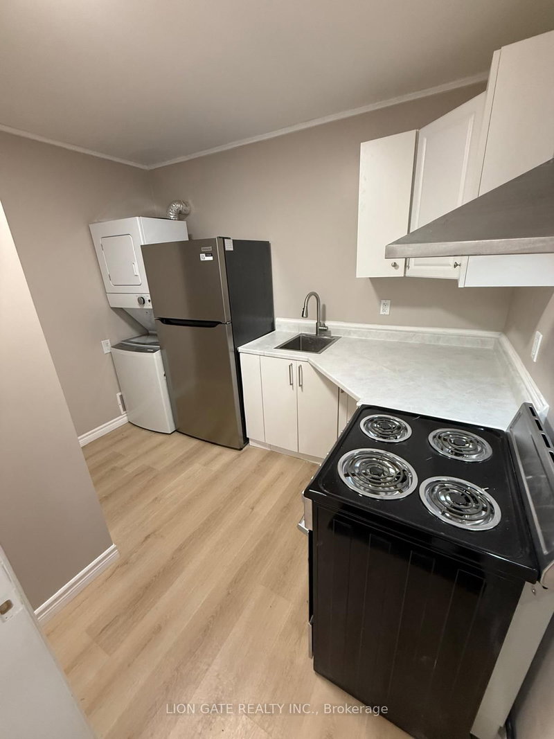 C - 13 Princess St, Fort Erie, L2A 1V4 | Image 3