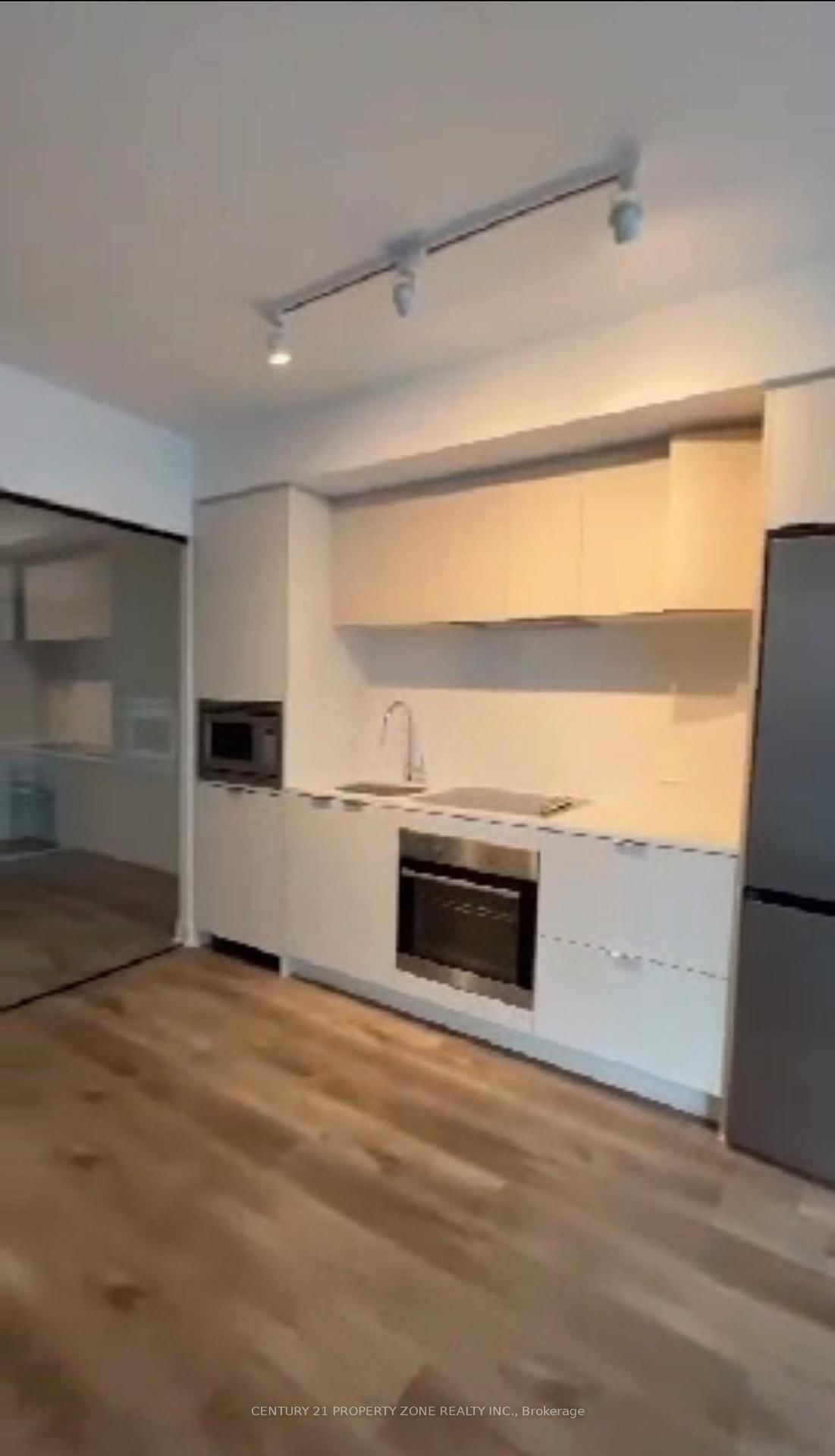 1 Jarvis Street, Unit 1019 - Photo 5