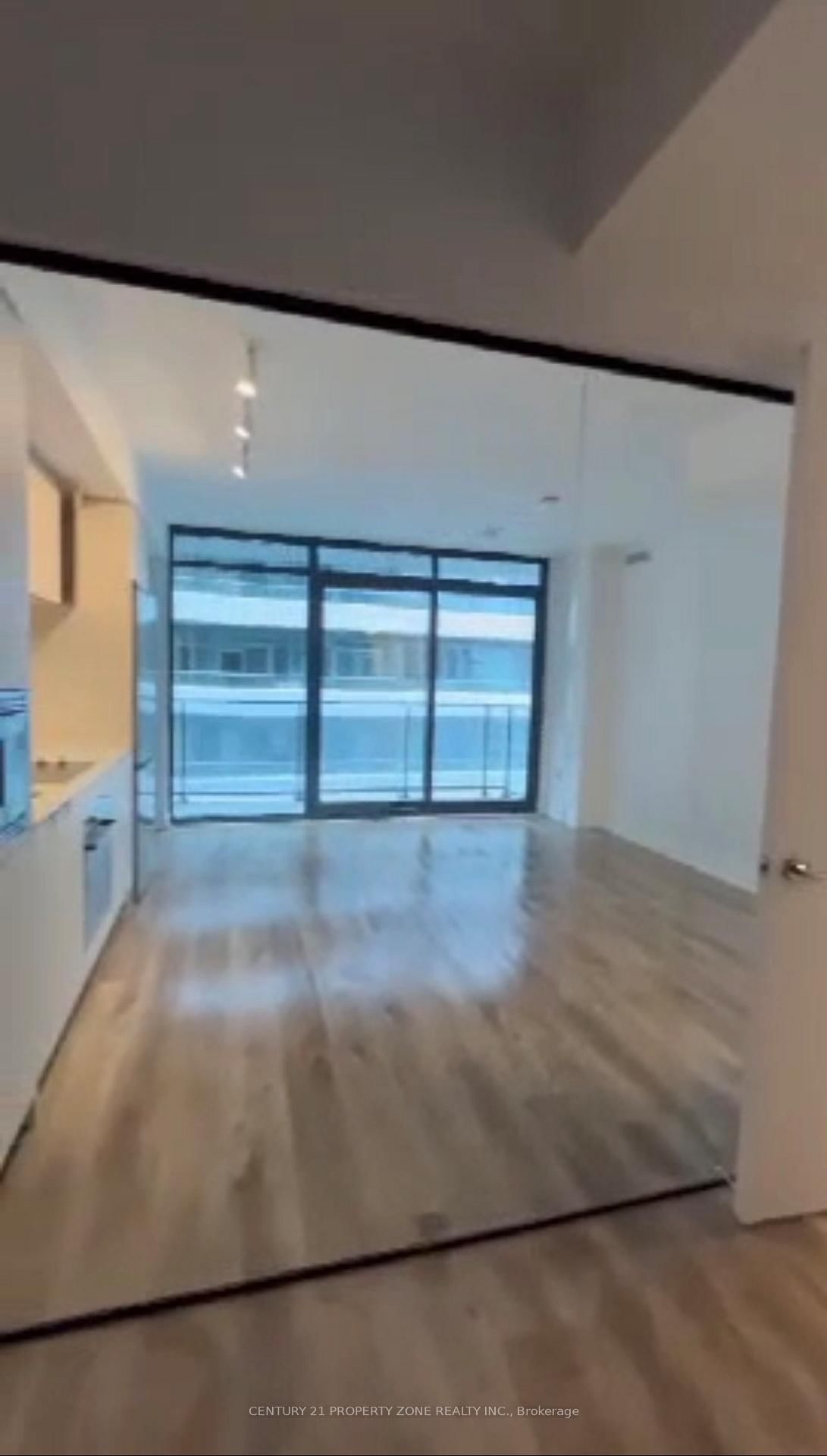 1 Jarvis Street, Unit 1019 - Photo 8