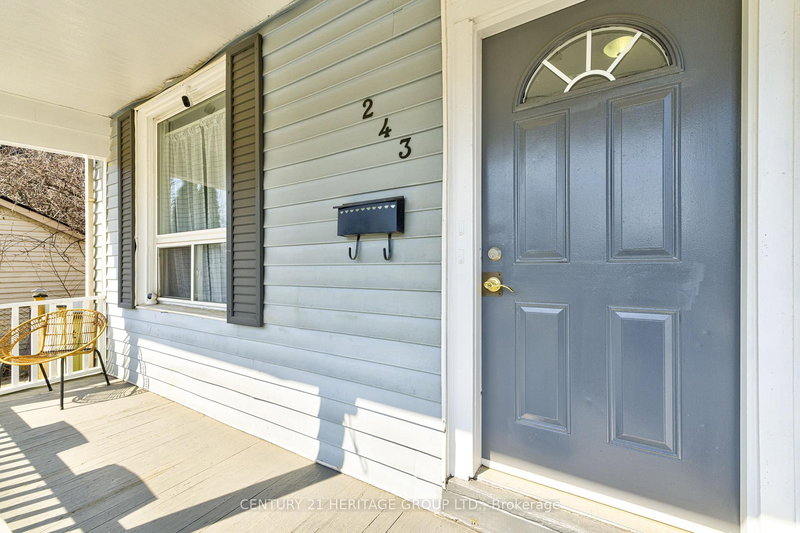 243 Gibson Ave, Hamilton, L8L 6K3 | Image 2