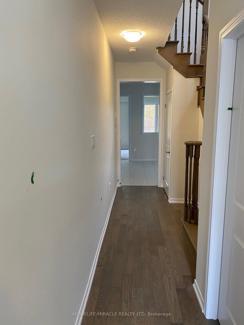 8731 Chickory Tr N, Niagara Falls, L2H 2Y6 | Image 2