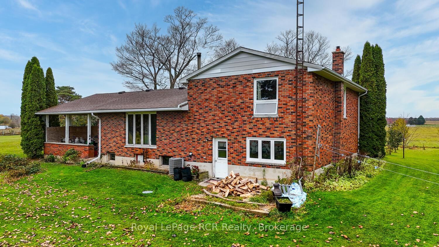 177839 Grey  18 Road