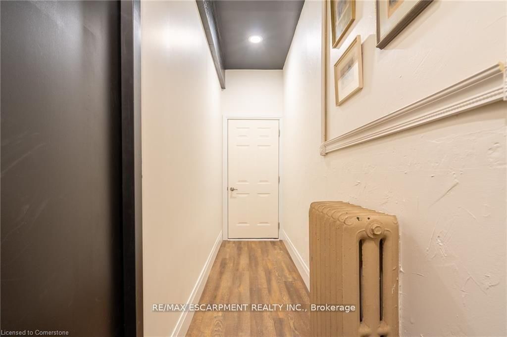 299 James Street N - Photo 23