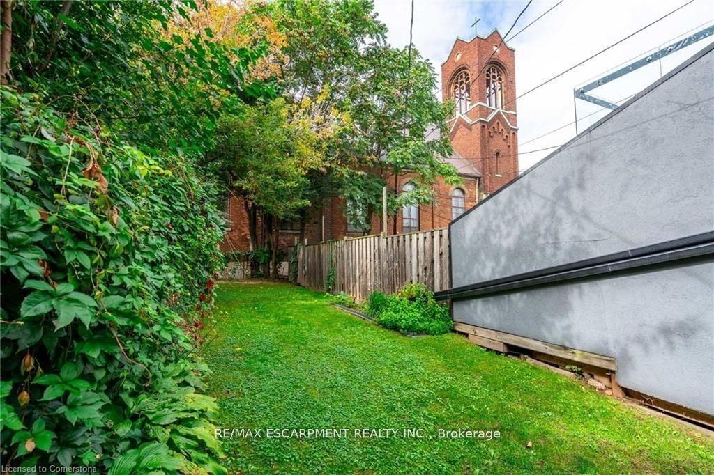 299 James Street N - Photo 26