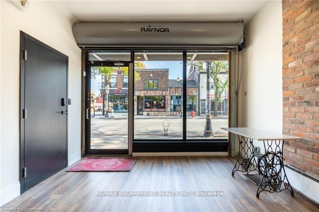 299 James Street N - Photo 6