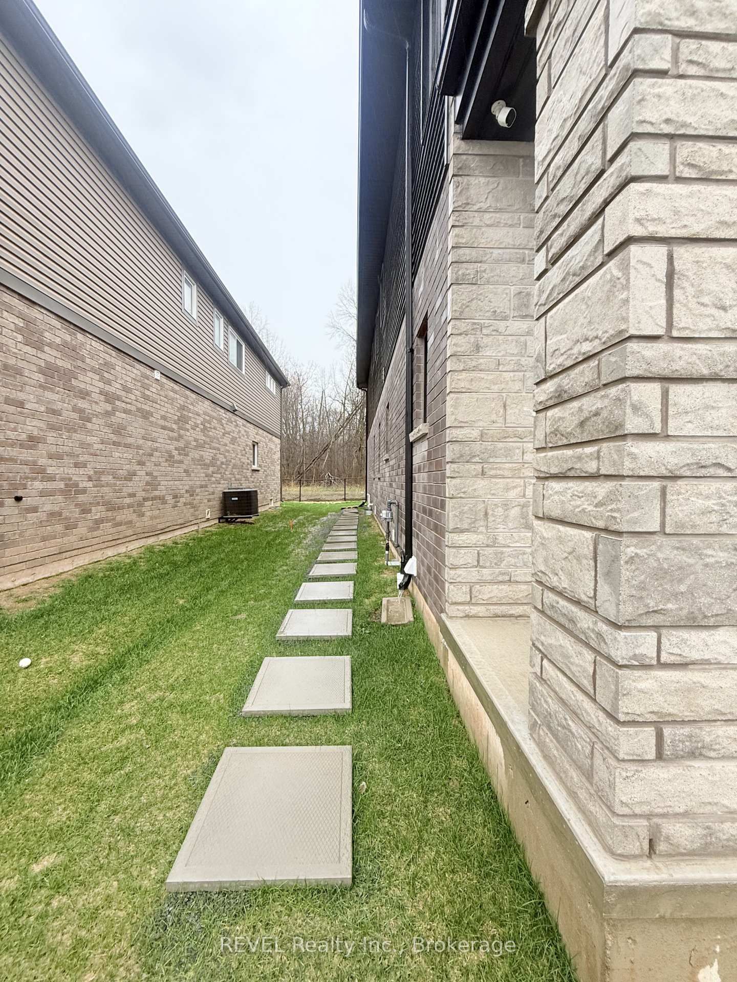 19 Willson Drive - Photo 2