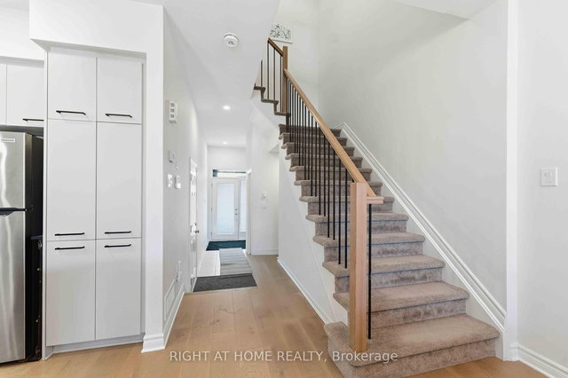 695 Capricorn Circle